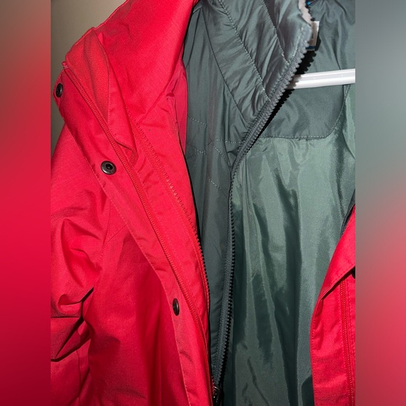 Columbia (Women’s) Winter Jacket - Size Small, Bright Pink - Picture 4 of 5